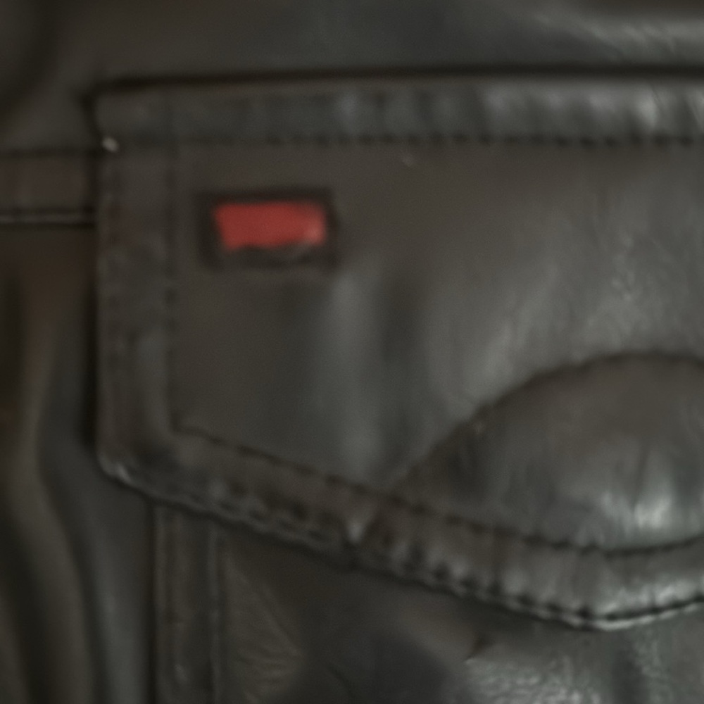 Cool leather jacket - Picture 3 of 4